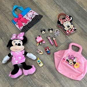 Disney’s Minnie Mouse & Friends Bundle of Toys Ect.. Retired Collectable Toys